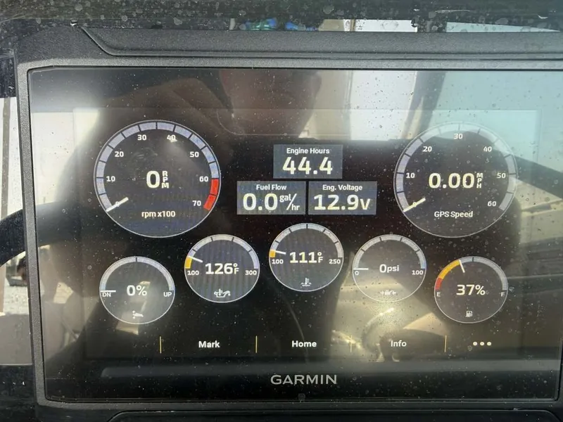 Slide: The Image of Crownline Boats 270 XSS 2026 - 7