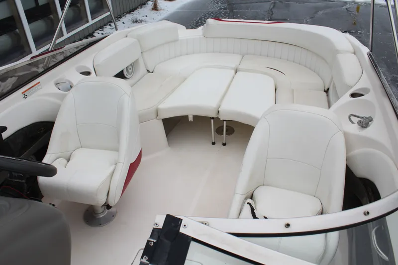 Slide: The Image of Regal 2400 Bowrider 2007 - 16