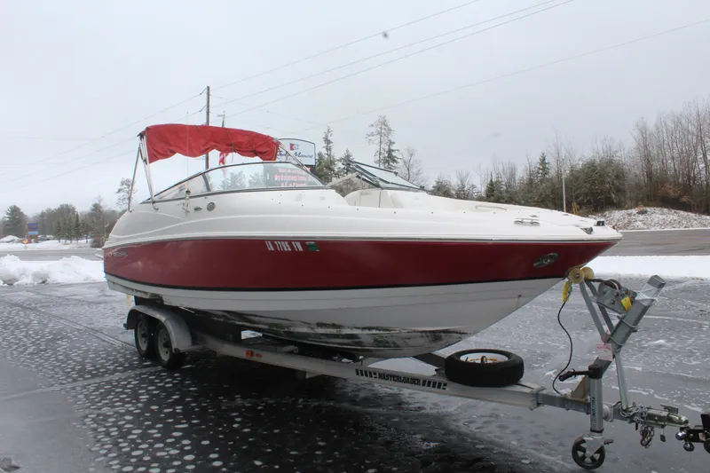 Slide: The Image of Regal 2400 Bowrider 2007 - 3