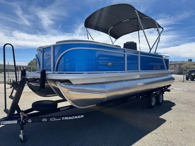 Slide: The Image of Sun Tracker Party Barge 22 RF XP3 2026 - 22