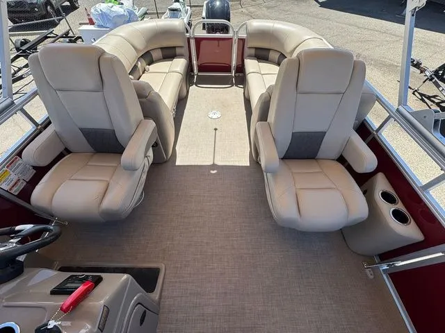 Slide: The Image of Sun Tracker Party Barge 22 DLX 2023 - 12