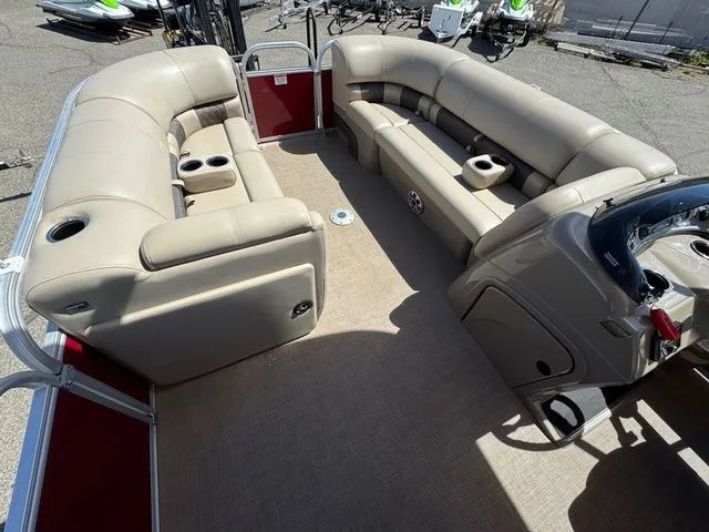 Slide: The Image of Sun Tracker Party Barge 22 DLX 2023 - 27