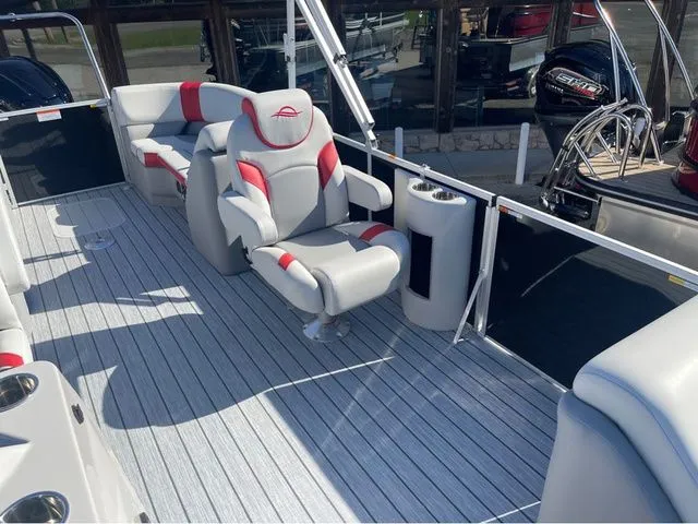 Slide: The Image of SunCatcher Select 322RC 2026 - 6