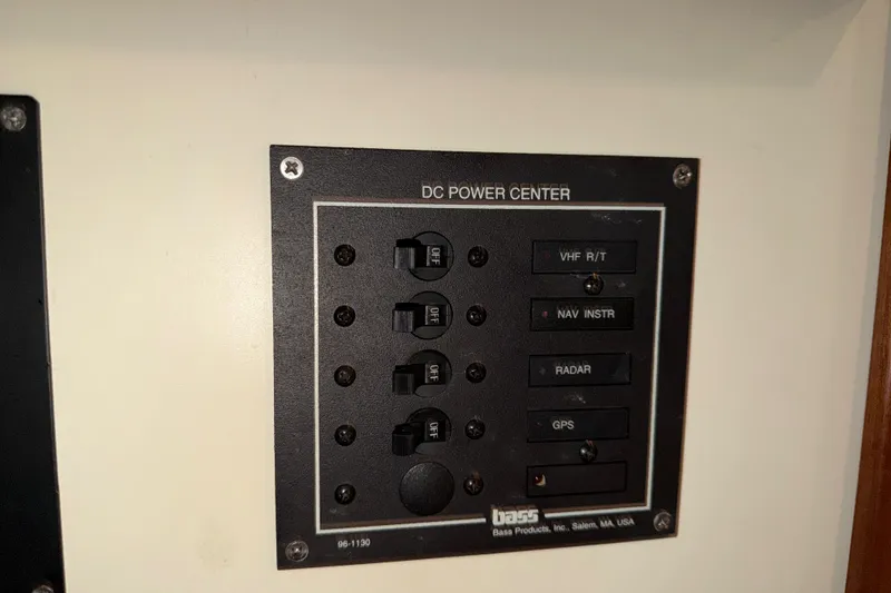 Slide: The Image of DC power center panel on a 2003 Snug Harbor Shearwater boat. - 33