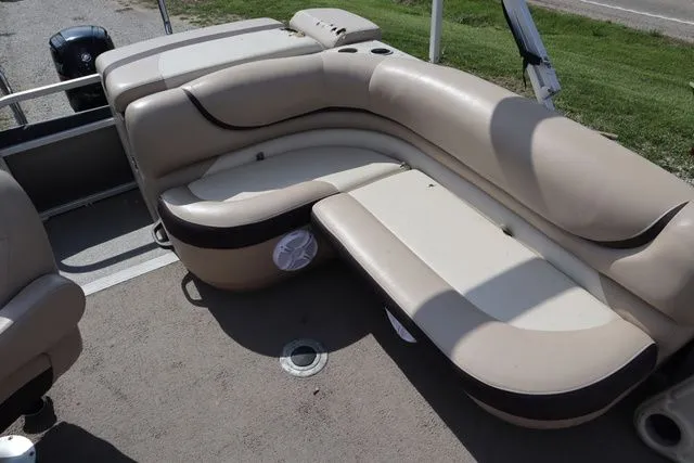 Slide: The Image of Sun Tracker Party Barge 20 DLX 2015 - 21