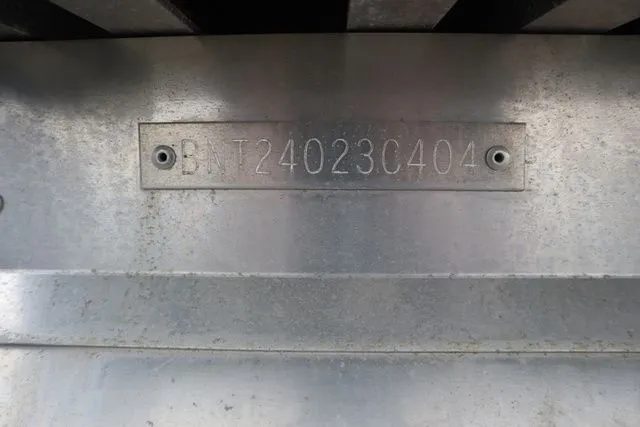 Slide: The Image of Bentley Pontoons 200 Fish 2004 - 10