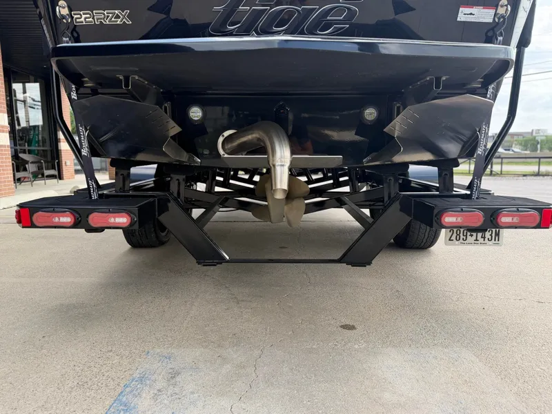 Slide: The Image of Tigé 22RZX 2022 - 5