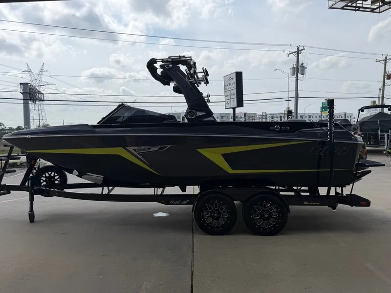 Slide: The Image of Tigé 22RZX 2022 - 7