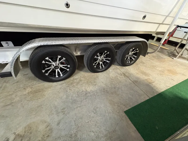 Slide: The Image of Sea Ray SLX 280 2021 - 54