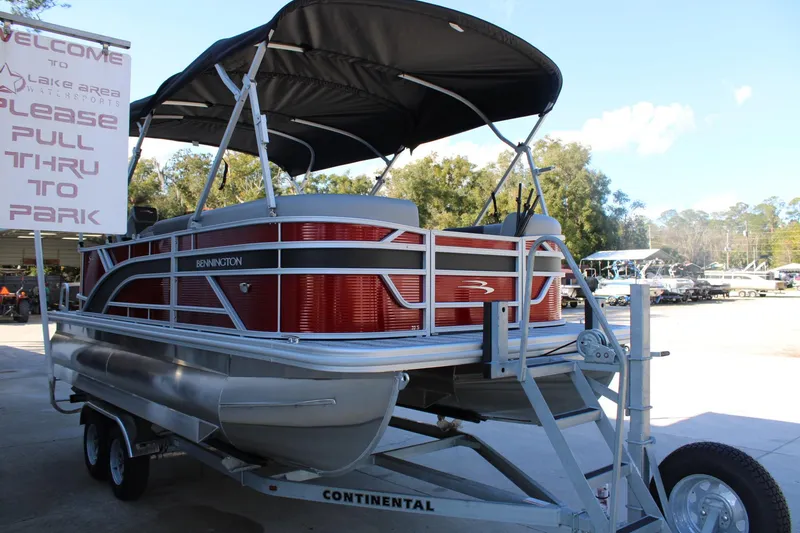 The Image of Bennington 20S 2025 - undefined