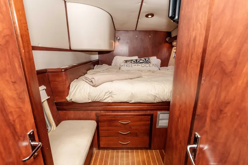 Slide: The Image of Luxurious cabin interior of 2009 Kelsall KSS 58 yacht with wooden finish. - 38