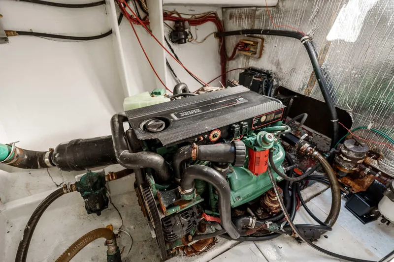Slide: The Image of Engine room of 2009 Kelsall KSS 58 yacht, featuring a well-maintained marine engine. - 43