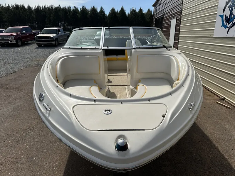 Slide: The Image of Sea Ray 205 Sport 2010 - 6