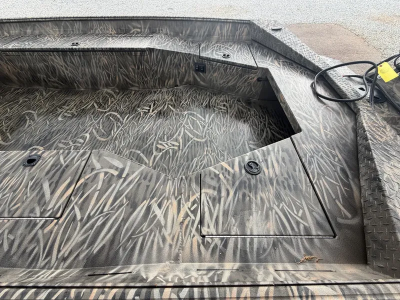 Slide: The Image of Alweld 756 INVADER 2026 - 6