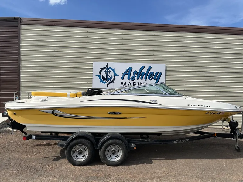 The Image of Sea Ray 205 Sport 2010 - 1