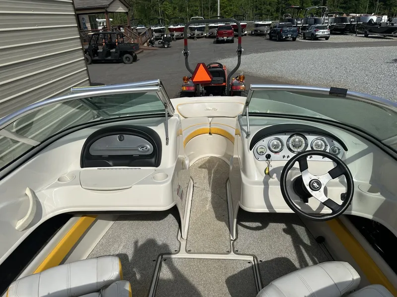 Slide: The Image of Sea Ray 205 Sport 2010 - 4