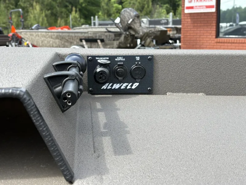 Slide: The Image of Alweld 1860VV boat console with ports, 2026 model. - 7