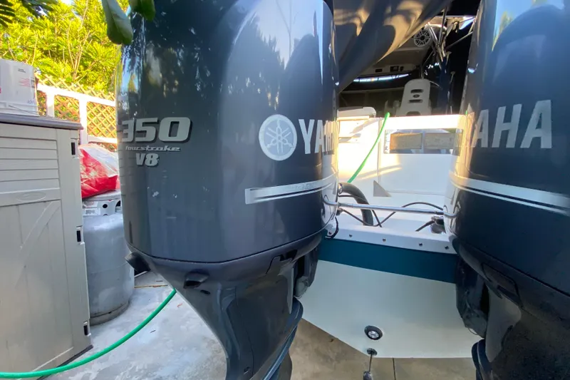 Slide: The Image of 2009 Century 3200 Offshore boat with Yamaha 350 V8 outboard engines. - 41