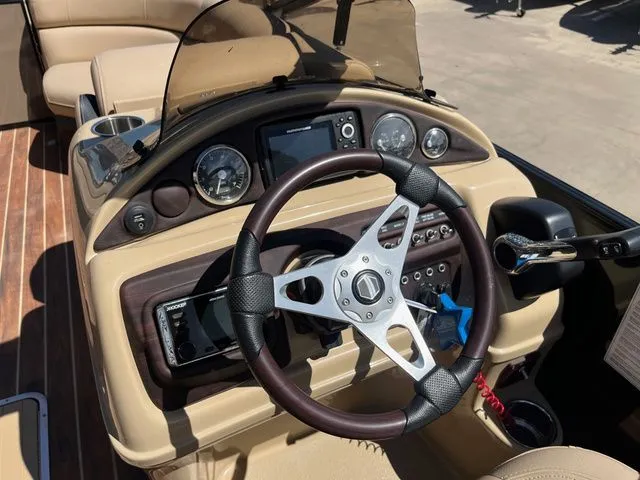 Slide: The Image of South Bay 5235RS 2017 - 11