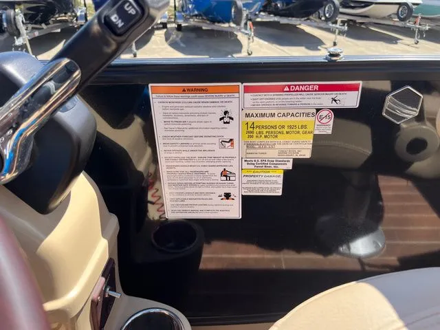 Slide: The Image of South Bay 5235RS 2017 - 12