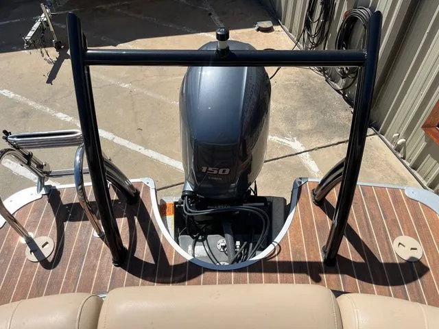 Slide: The Image of South Bay 5235RS 2017 - 17