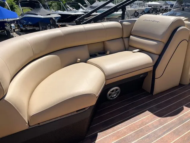 Slide: The Image of South Bay 5235RS 2017 - 8