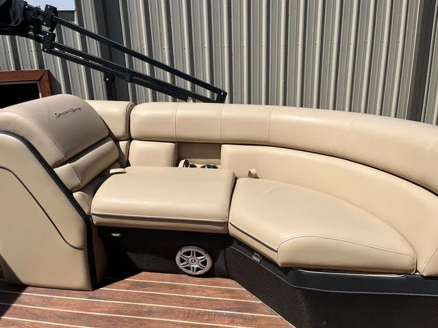 Slide: The Image of South Bay 5235RS 2017 - 9