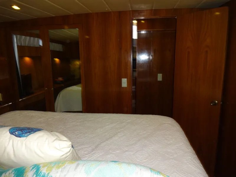 Slide: The Image of President 545 1996 - 79