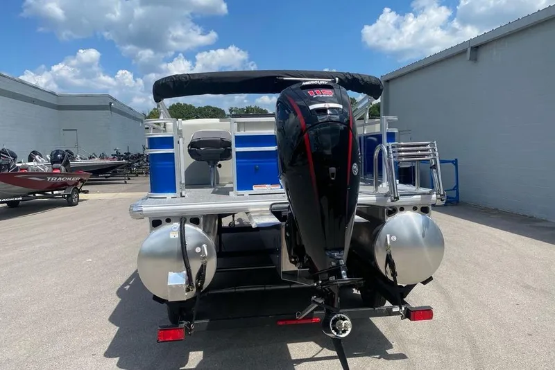 Slide: The Image of 2026 Sun Tracker Fishin' Barge 20 DLX pontoon boat with Mercury outboard motor. - 106