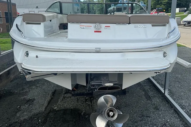 Slide: The Image of Rear view of a 2014 Cobalt 200 boat with visible propeller. - 5