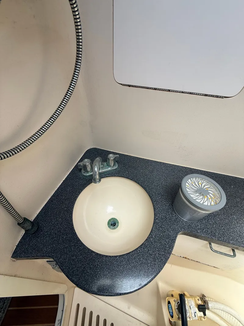 Slide: The Image of Bathroom in Luhrs Tournament 290 Open boat, year 2000. - 15