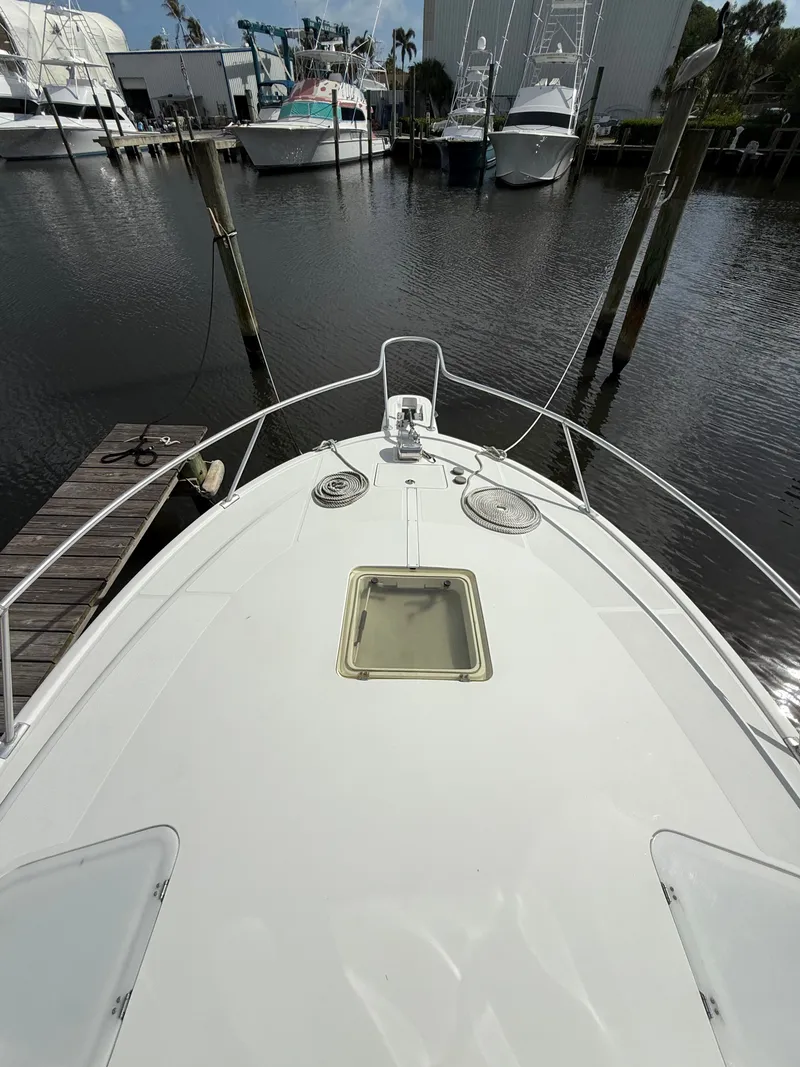 Slide: The Image of Luhrs Tournament 290 Open 2000 at dock, bow deck view. - 2