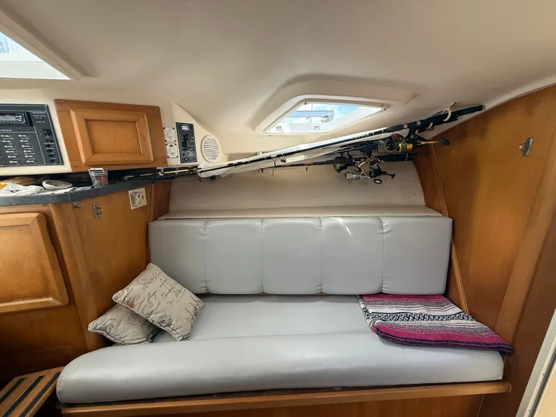 Slide: The Image of Interior of a 2000 Luhrs Tournament 290 Open boat. - 8