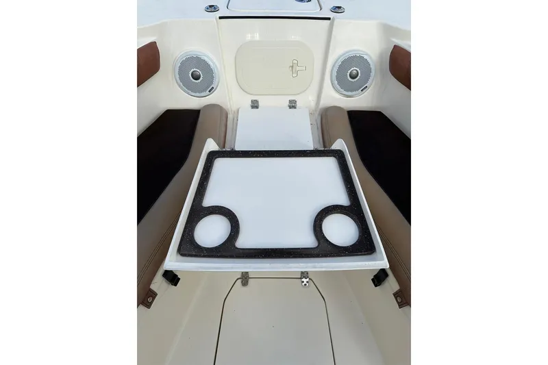 Slide: The Image of Scout 255 LXF 2017 - 22