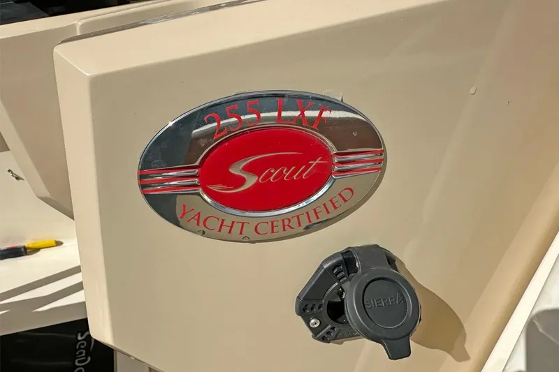 Slide: The Image of Scout 255 LXF 2017 - 42