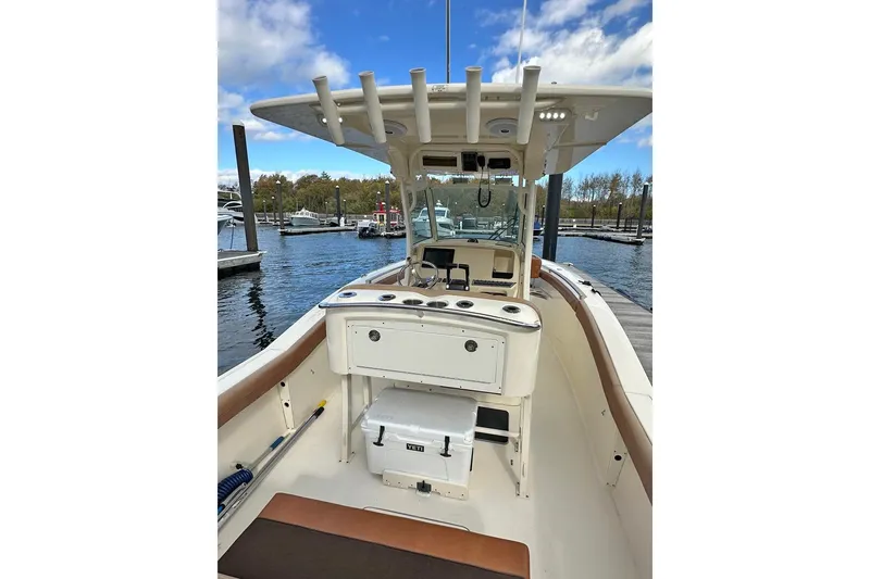 Slide: The Image of Scout 255 LXF 2017 - 9