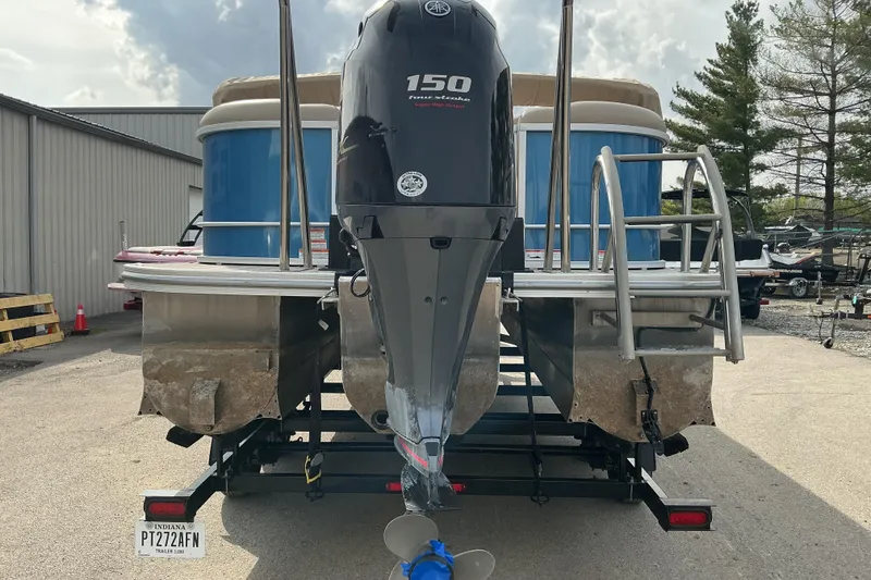 Slide: The Image of 2024 SunCatcher Fusion 322RC pontoon boat with Yamaha 150 outboard motor. - 3