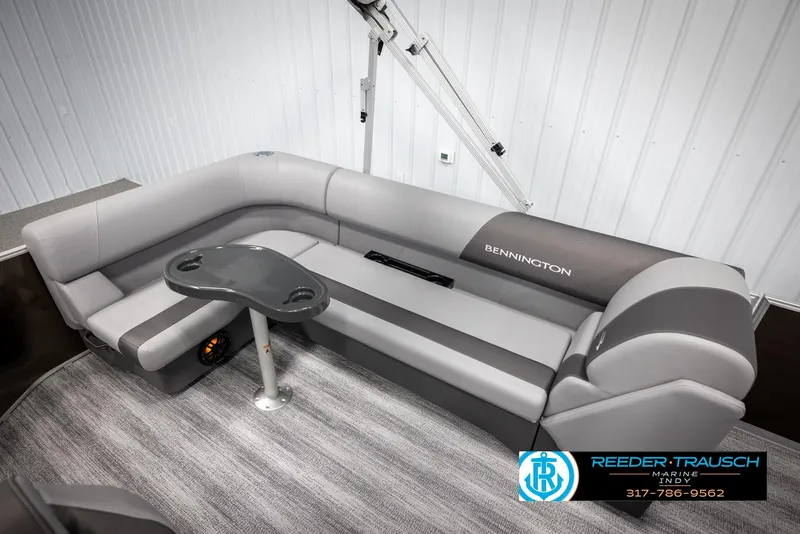 Slide: The Image of Interior of Bennington 21 SL pontoon boat, 2025 model. - 23