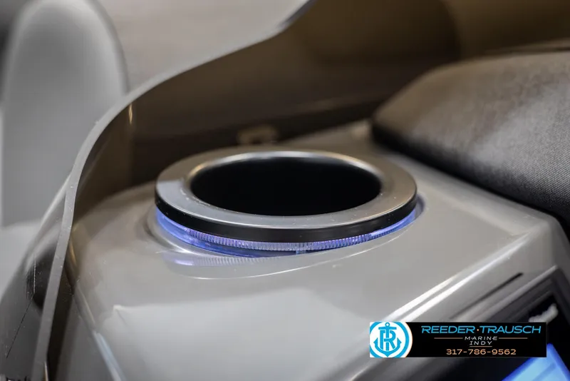Slide: The Image of Illuminated cup holder on Bennington 21 SL 2025 boat. - 39
