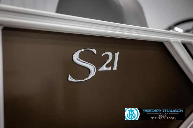 Slide: The Image of Close-up of Bennington 21 SL boat emblem, model year 2025. - 46