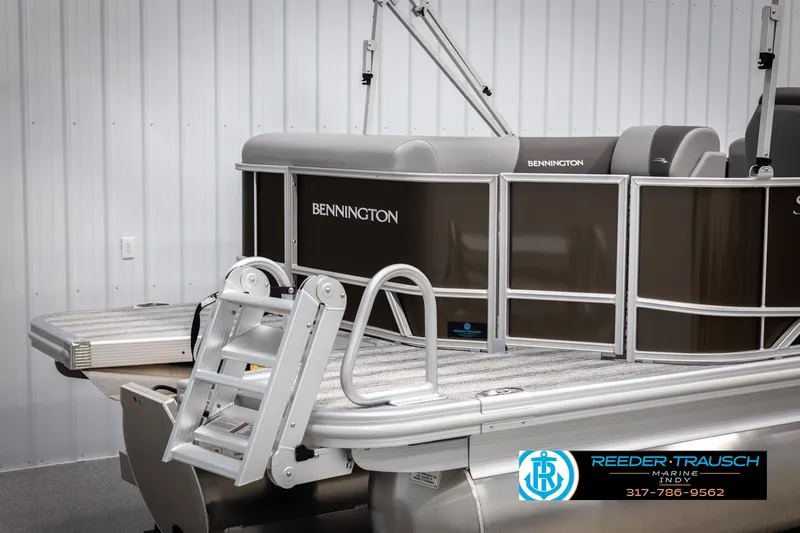 Slide: The Image of Bennington 21 SL pontoon boat 2025 with aluminum ladder. - 50