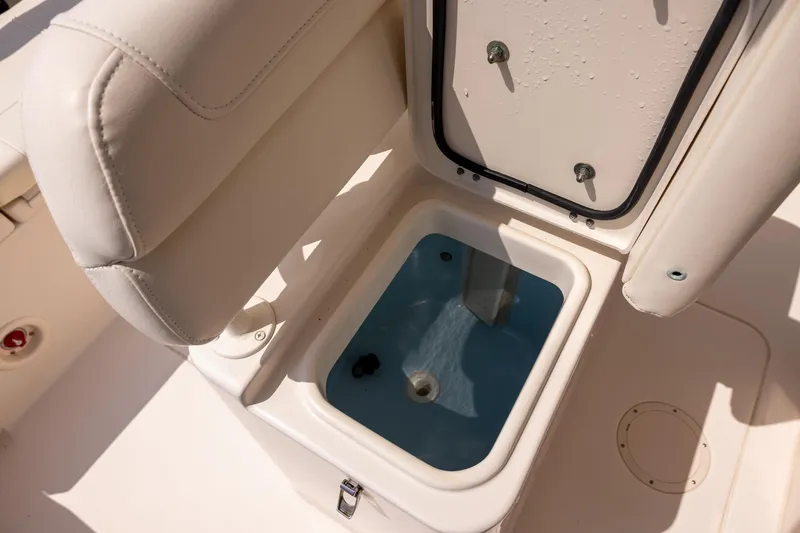 Slide: The Image of Livewell compartment on 2021 Grady-White 251 Coastal Explorer boat. - 10