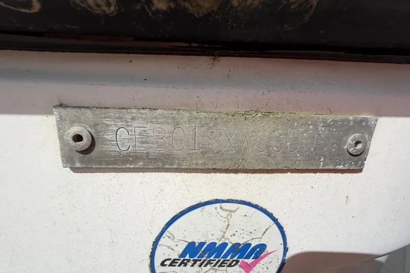 Slide: The Image of VIN plate on a 2000 Century 3200 Walk-Around boat, NMMA certified. - 30