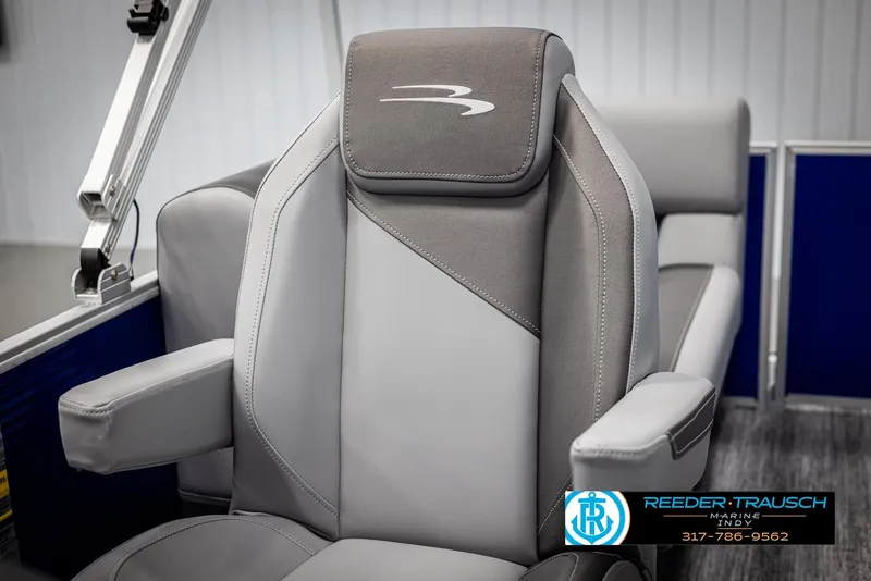 Slide: The Image of Bennington 21 SSR 2025 boat seat with gray upholstery. - 31