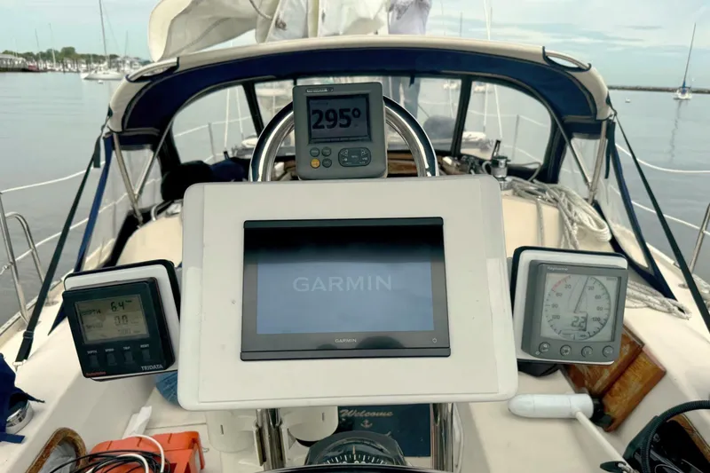 Slide: The Image of Cockpit of a 1992 Catalina 34 sailboat with Garmin navigation equipment. - 7