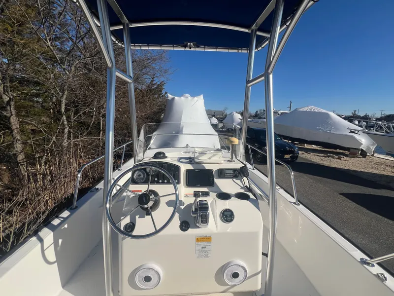 Slide: The Image of Boston Whaler 190 Montauk 2011 - 3