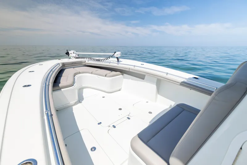 Slide: The Image of Interior view of 2018 Yellowfin 32 Offshore on calm sea. - 44