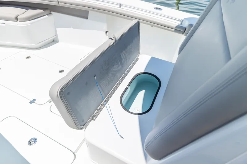 Slide: The Image of Yellowfin 32 Offshore 2018 - 55