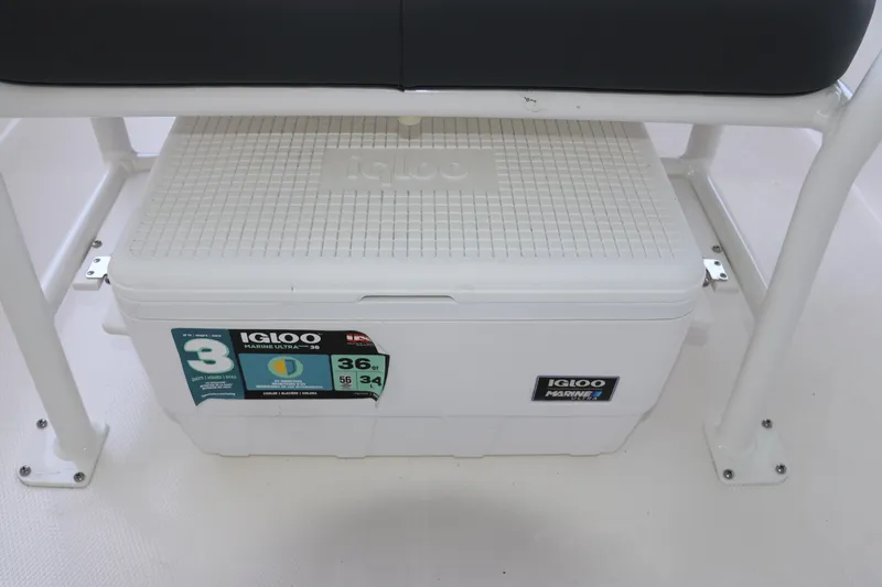 Slide: The Image of White Igloo Marine Ultra cooler on 2026 Robalo R160 Center Console boat. - 16