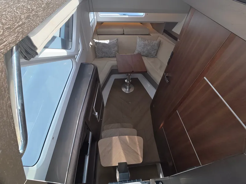 Slide: The Image of Galeon 335 GTO 2027 - 18